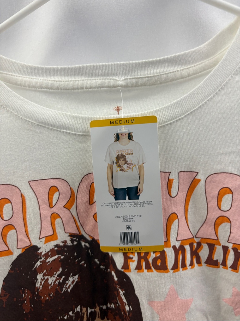 NWT Aretha Franklin Queen Of Soul Band Tee Womens Graphic T-shirt Size Medium - Picture 4 of 6